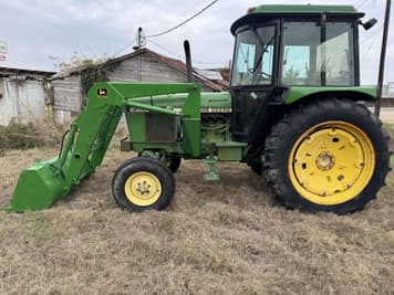 Main image John Deere 2350